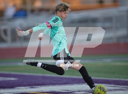 Thumbnail 3 in Lehi vs. Skyline (UHSAA 5A 2nd Round) photogallery.