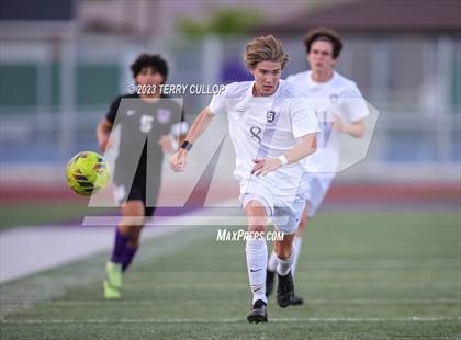 Thumbnail 3 in Lehi vs. Skyline (UHSAA 5A 2nd Round) photogallery.
