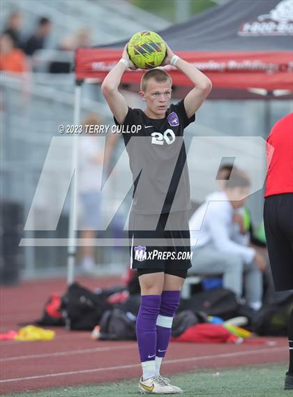 Thumbnail 1 in Lehi vs. Skyline (UHSAA 5A 2nd Round) photogallery.