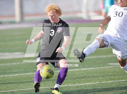 Thumbnail 2 in Lehi vs. Skyline (UHSAA 5A 2nd Round) photogallery.