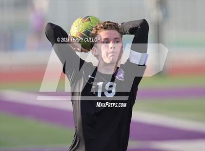 Thumbnail 2 in Lehi vs. Skyline (UHSAA 5A 2nd Round) photogallery.