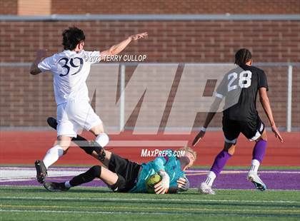 Thumbnail 3 in Lehi vs. Skyline (UHSAA 5A 2nd Round) photogallery.