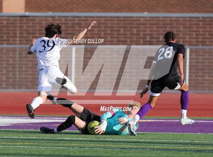 Thumbnail 1 in Lehi vs. Skyline (UHSAA 5A 2nd Round) photogallery.