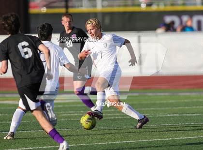 Thumbnail 2 in Lehi vs. Skyline (UHSAA 5A 2nd Round) photogallery.