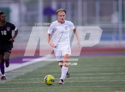 Thumbnail 1 in Lehi vs. Skyline (UHSAA 5A 2nd Round) photogallery.