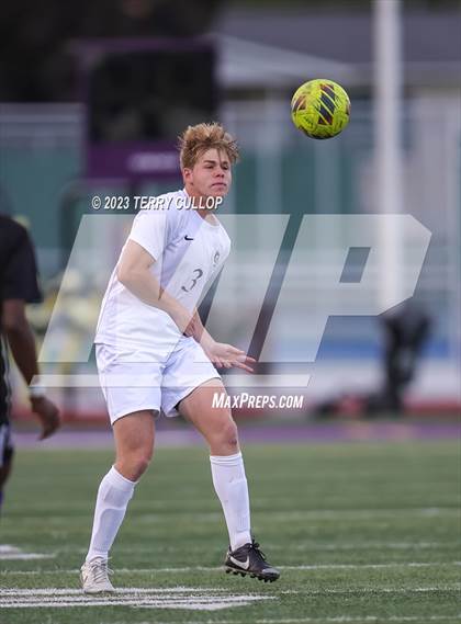 Thumbnail 1 in Lehi vs. Skyline (UHSAA 5A 2nd Round) photogallery.