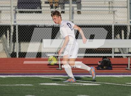 Thumbnail 3 in Lehi vs. Skyline (UHSAA 5A 2nd Round) photogallery.