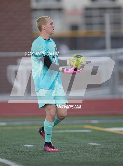 Thumbnail 2 in Lehi vs. Skyline (UHSAA 5A 2nd Round) photogallery.