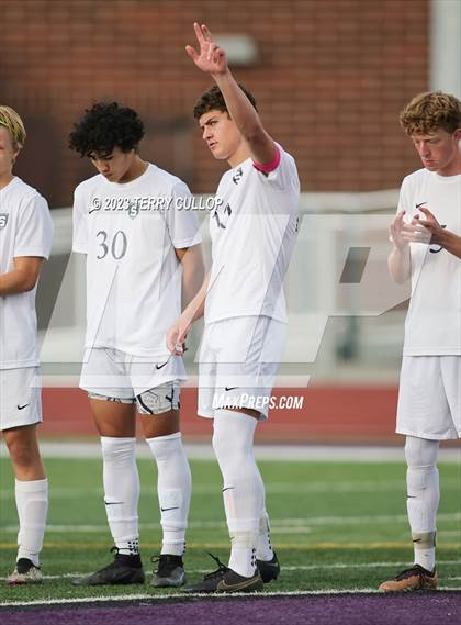 Thumbnail 3 in Lehi vs. Skyline (UHSAA 5A 2nd Round) photogallery.