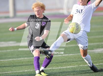 Thumbnail 3 in Lehi vs. Skyline (UHSAA 5A 2nd Round) photogallery.