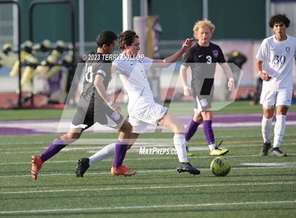 Thumbnail 3 in Lehi vs. Skyline (UHSAA 5A 2nd Round) photogallery.