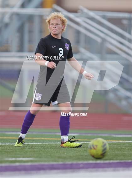 Thumbnail 3 in Lehi vs. Skyline (UHSAA 5A 2nd Round) photogallery.