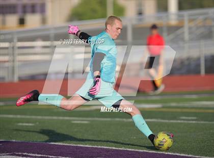 Thumbnail 2 in Lehi vs. Skyline (UHSAA 5A 2nd Round) photogallery.