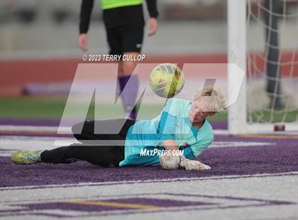Thumbnail 2 in Lehi vs. Skyline (UHSAA 5A 2nd Round) photogallery.