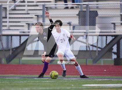 Thumbnail 3 in Lehi vs. Skyline (UHSAA 5A 2nd Round) photogallery.