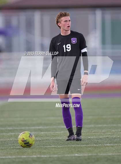 Thumbnail 1 in Lehi vs. Skyline (UHSAA 5A 2nd Round) photogallery.