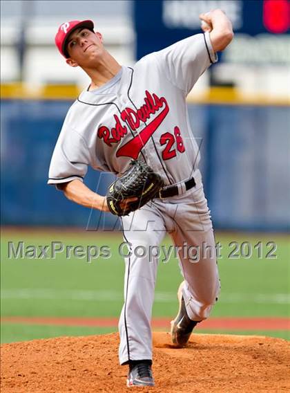 Thumbnail 1 in Plainedge vs. Shoreham-Wading River (NYSPHSAA Class A Regional Final) photogallery.