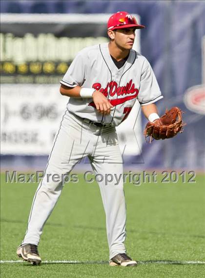 Thumbnail 3 in Plainedge vs. Shoreham-Wading River (NYSPHSAA Class A Regional Final) photogallery.
