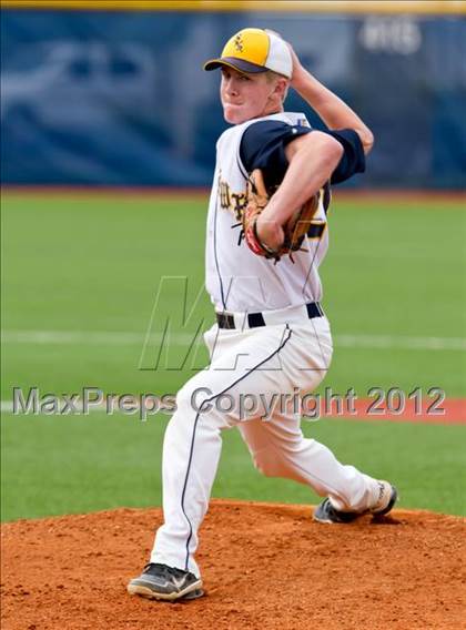 Thumbnail 2 in Plainedge vs. Shoreham-Wading River (NYSPHSAA Class A Regional Final) photogallery.