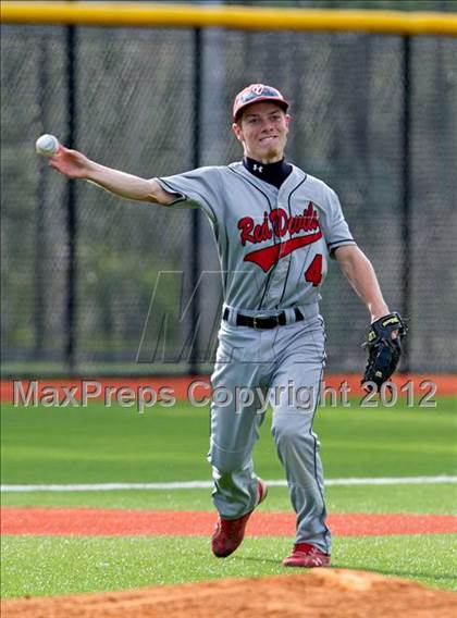Thumbnail 3 in Plainedge vs. Shoreham-Wading River (NYSPHSAA Class A Regional Final) photogallery.