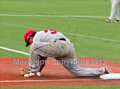 Thumbnail 2 in Plainedge vs. Shoreham-Wading River (NYSPHSAA Class A Regional Final) photogallery.