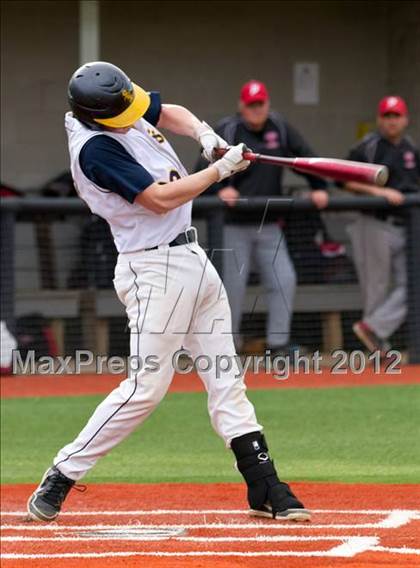 Thumbnail 3 in Plainedge vs. Shoreham-Wading River (NYSPHSAA Class A Regional Final) photogallery.