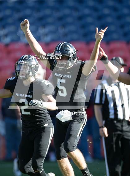 Thumbnail 2 in Pine Creek vs. Pueblo South (CHSAA 4A Championship) photogallery.