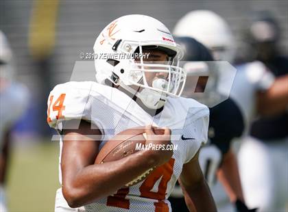 Thumbnail 2 in Bowie vs Mansfield (Cotton Bowl Classic) photogallery.