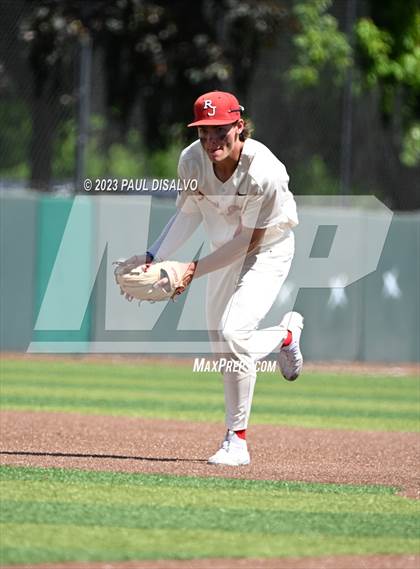 Thumbnail 1 in Regis Jesuit vs. Cherokee Trail (CHSAA 5A Semi-Final) photogallery.