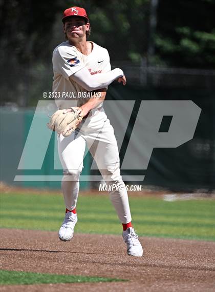 Thumbnail 3 in Regis Jesuit vs. Cherokee Trail (CHSAA 5A Semi-Final) photogallery.