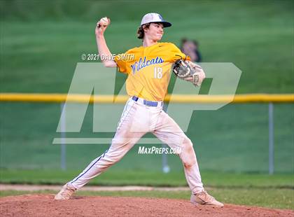 Thumbnail 3 in Bettendorf @ Davenport North photogallery.