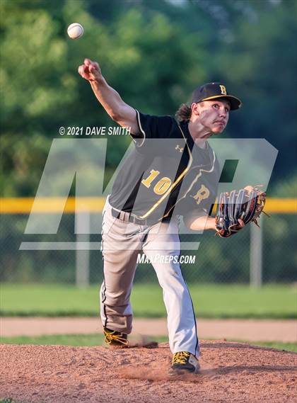 Thumbnail 3 in Bettendorf @ Davenport North photogallery.