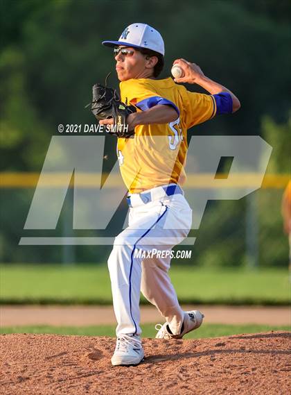 Thumbnail 2 in Bettendorf @ Davenport North photogallery.