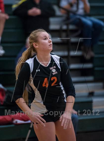 Thumbnail 2 in Newton North vs Lincoln-Sudbury (Showcase of Champions Holyoke Gold Semi-Final 2) photogallery.
