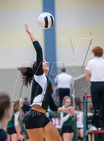 Thumbnail 2 in Newton North vs Lincoln-Sudbury (Showcase of Champions Holyoke Gold Semi-Final 2) photogallery.