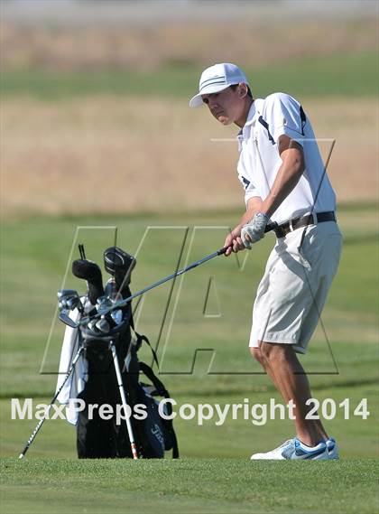 Thumbnail 2 in CIF SJS Masters Golf Championships photogallery.