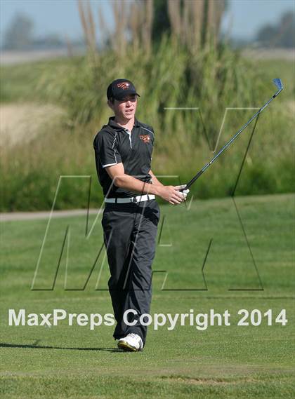 Thumbnail 3 in CIF SJS Masters Golf Championships photogallery.