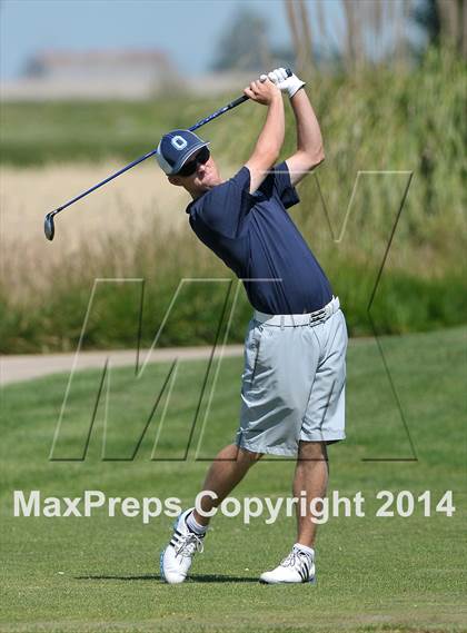 Thumbnail 2 in CIF SJS Masters Golf Championships photogallery.