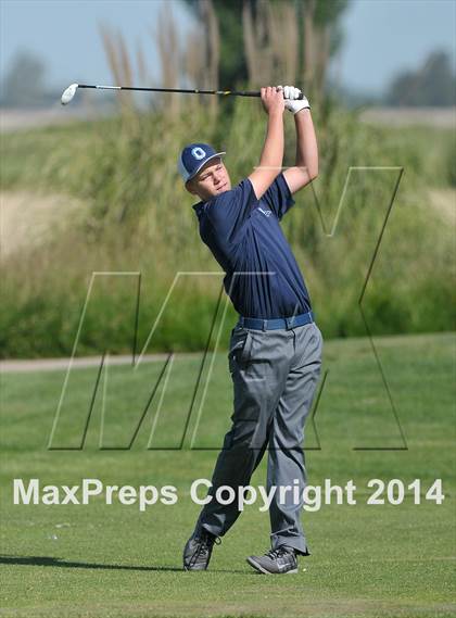 Thumbnail 2 in CIF SJS Masters Golf Championships photogallery.