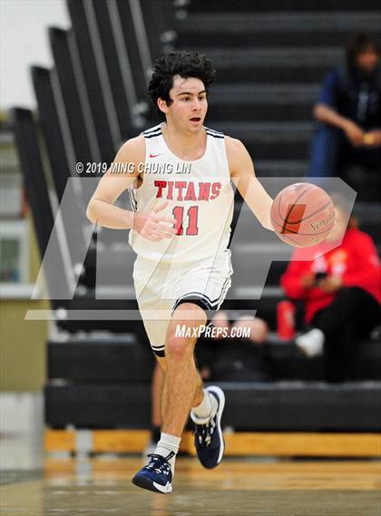 Thumbnail 3 in Tesoro vs. Tustin (Tustin Holiday Classic) photogallery.