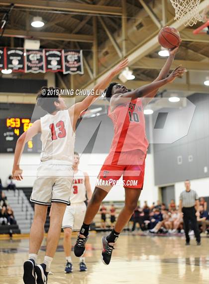 Thumbnail 1 in Tesoro vs. Tustin (Tustin Holiday Classic) photogallery.