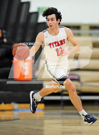 Thumbnail 1 in Tesoro vs. Tustin (Tustin Holiday Classic) photogallery.