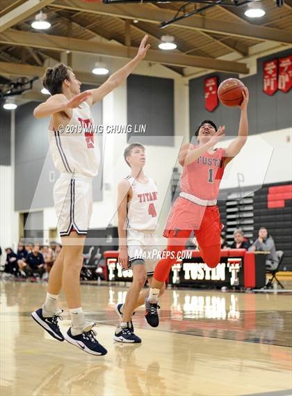 Thumbnail 1 in Tesoro vs. Tustin (Tustin Holiday Classic) photogallery.