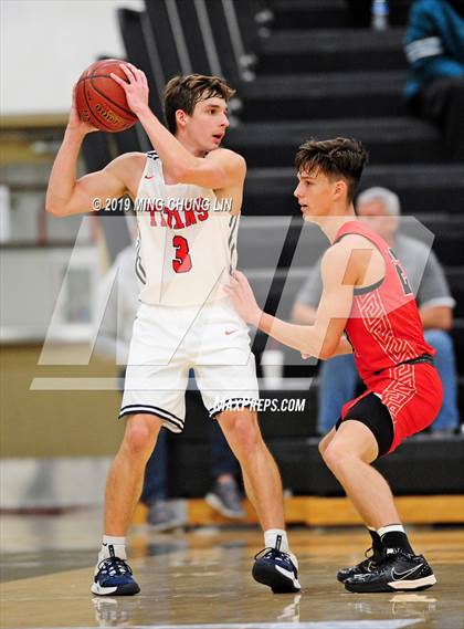 Thumbnail 1 in Tesoro vs. Tustin (Tustin Holiday Classic) photogallery.