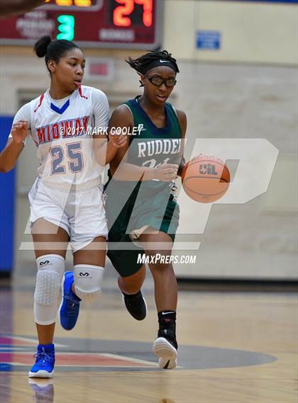 Thumbnail 3 in Rudder @ Midway photogallery.