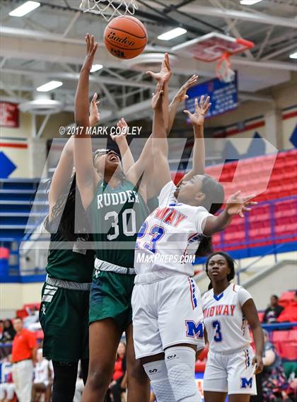 Thumbnail 3 in Rudder @ Midway photogallery.