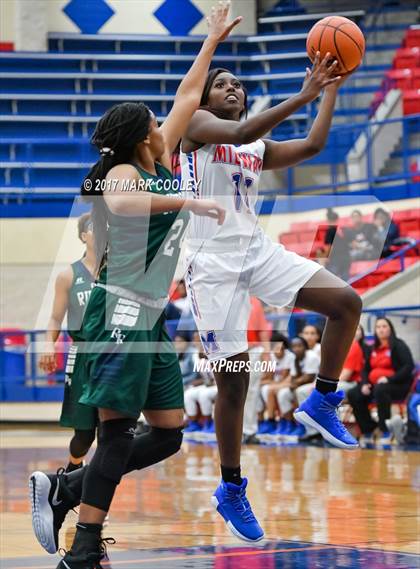 Thumbnail 2 in Rudder @ Midway photogallery.