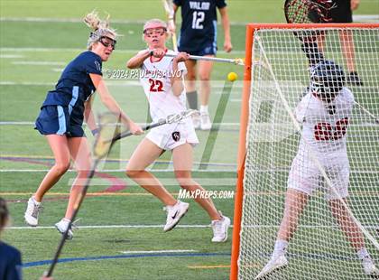 Thumbnail 2 in Colorado Academy vs. Valor Christian (CHSAA 5A Semi-Final) photogallery.