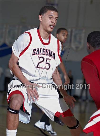 Thumbnail 2 in Salesian vs. St. Mary's (CIF NorCal D4 Final) photogallery.