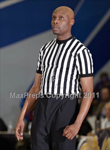 Thumbnail 1 in Salesian vs. St. Mary's (CIF NorCal D4 Final) photogallery.